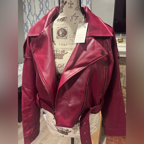 NWT/Vici Collection: Cropped Moto Faux- Leather Jacket (size Medium) - Picture 4 of 8